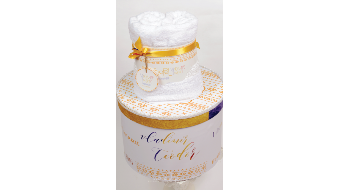 Trusou de botez brodat ideal pentru 1 Decembrie Romania,  Traditie romaneasca 4